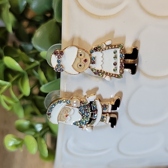🔥LAST PAIR🔥 Santa and Mrs Claus Embellished Stud Earrings - Picture 7 of 7